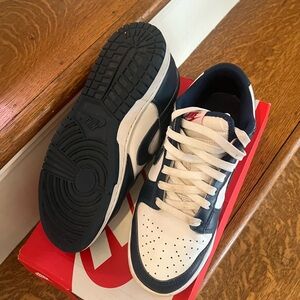 Nike Men’s Dunk Low “Georgetown” Colors